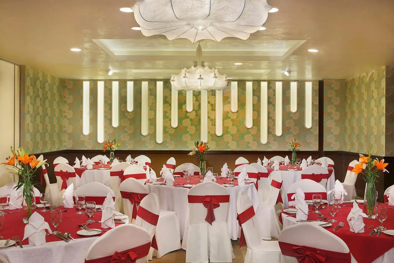 City Seasons Al Hamra Hotel Abu Dhabi