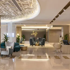Two Seasons & Apart Otel