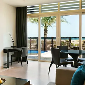 وفيلات بارك حياة أبوظبي منتجع