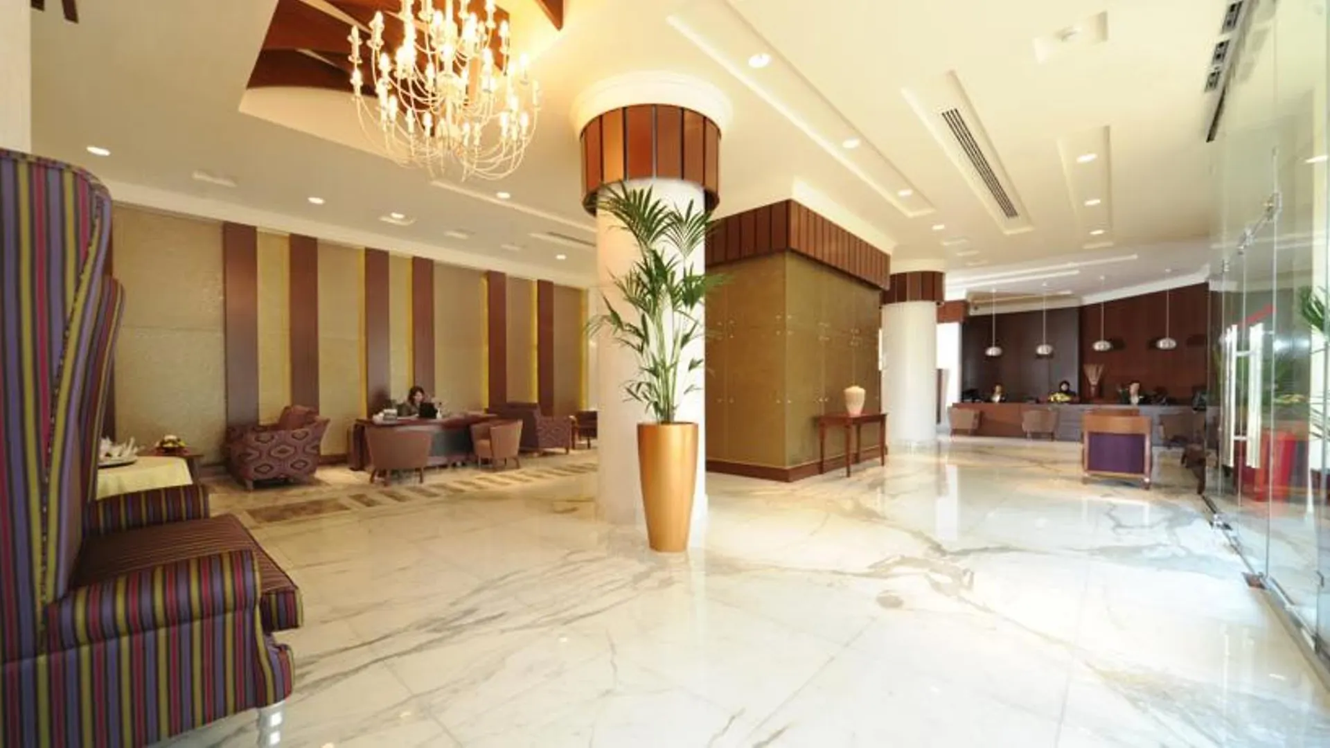 City Seasons Al Hamra Hotel Abú Dhabí 4*,  Spojené arabské emiráty