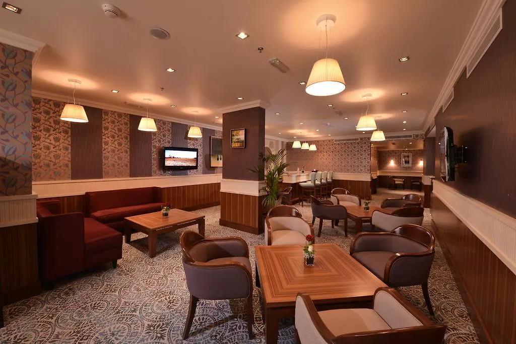 City Seasons Al Hamra Hotel Abú Dhabí 4*,