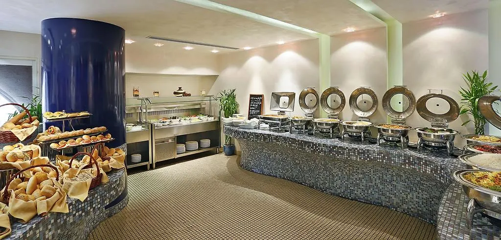 City Seasons Al Hamra Hotel Abú Dhabí