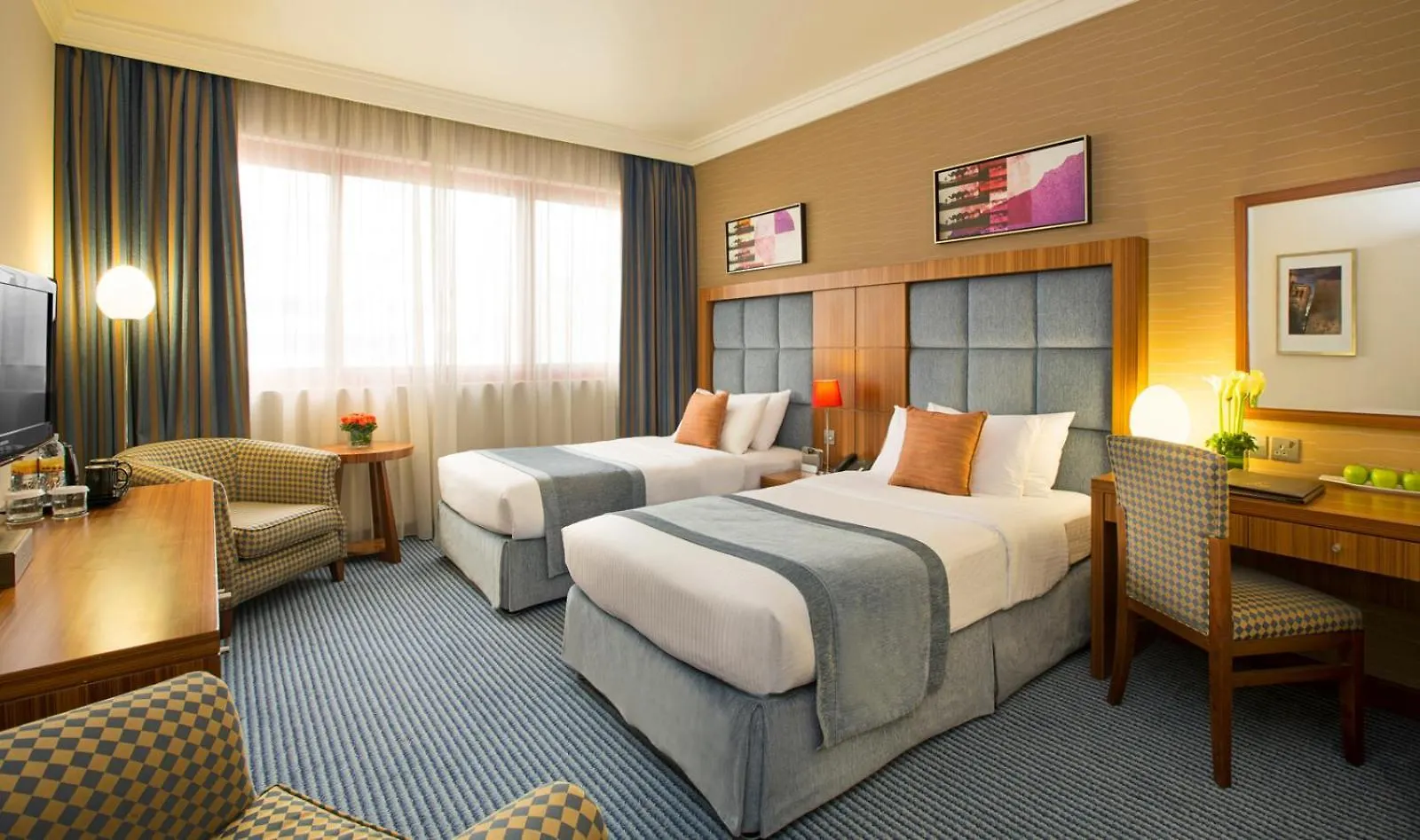 City Seasons Al Hamra Hotel Abu Dabi 4*,  Birleşik Arap Emirlikleri